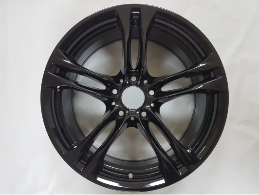 RC143 8X18 5X120 ET30 72,6 BLACK